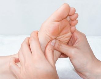 Best Foot Forward (Full Body Massage with 15 min of Foot Reflexology)